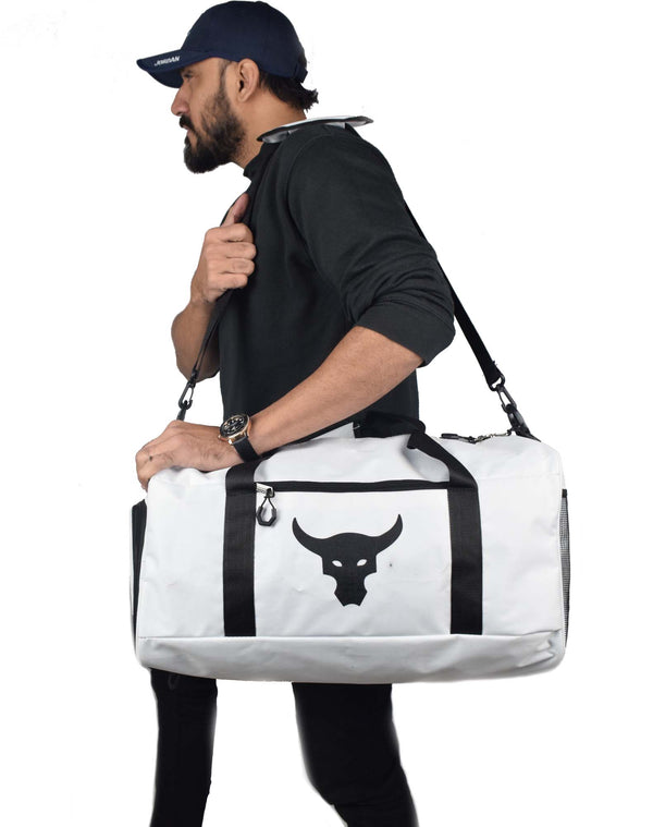 Under Armour ™ Project Rock 3.0 Duffle Bag - White