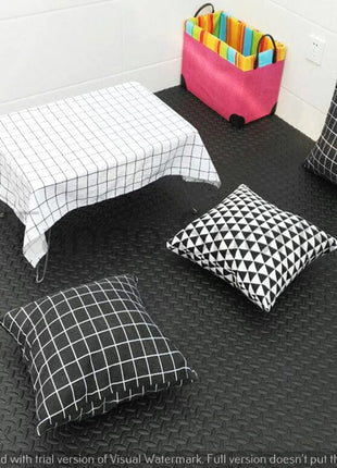 Gym Floor Mat Anti Slip yoga mats interlock mats - 4 Mats ( 2 x 2 Feet Each Mat) Tango Sports